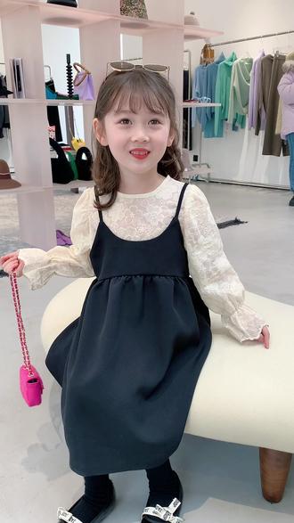 一定要生个闺女 给她留长头发 给她穿漂亮裙子 公主般长大 童装 萌 抖音