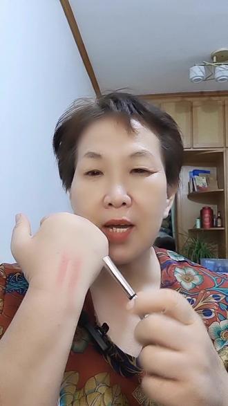 唇膏洗不掉(唇膏如何洗掉) 唇膏洗不掉(唇膏如何洗掉)