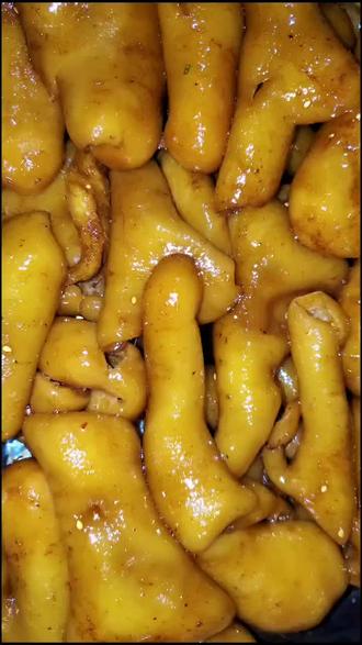 我们在巷子里面!巷子里面!停车看置顶视频