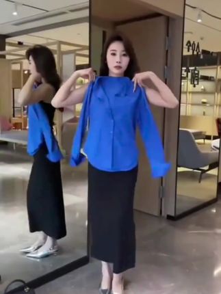 克莱因蓝色衬衫女经典长袖外套港风春秋季叠穿内搭纯棉衬衣百搭#衬衣穿搭 #春秋穿搭 #克莱因蓝 #秋冬新款 #港风复古