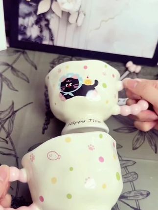 创意可爱家用水杯高脚杯马克杯卡通牛奶杯ins风高颜值陶瓷杯情侣