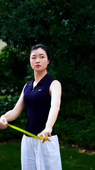 【泳哥户外】玩弹弓有方法。#弹弓户外 #弹弓爱好者 #弹弓教程 #我要上热门🔥 @我要上热门