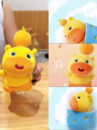 #正版周边 #毛绒玩偶 #创意礼物 #包包挂饰 #水豚周边 多爱联名正版水豚噜噜毛绒玩偶挂件公仔包包挂饰生日礼物创意周边