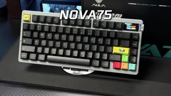 狼蛛nova75,金属旋钮加高清小屏,6 层填充手感更稳! #游戏外设 #狼蛛nova75 #客制化键盘 #键盘