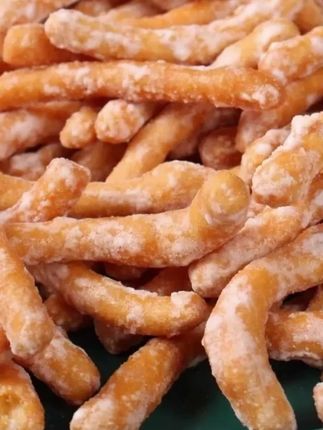 老式京果条张木果子金骨条休闲解馋小零食金果条江米条金果棒#江米条 #金果棒 #美味分享 #零食推荐 #手工糕点