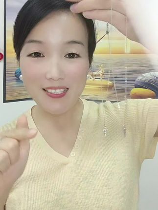 夏季布灵布灵闪闪发亮的项链谁能拒绝得了!戴了三年时间闪亮依旧!不掉漆不生锈防过敏,喜欢的姐妹放心拍!#纯银项链#时尚百搭#保质保量纯银饰品