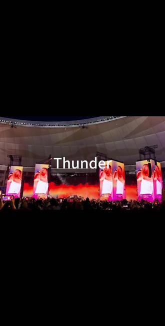 #梦龙乐队 27号
下次必须买最前排!