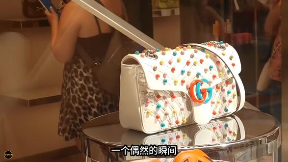 当「他还是孩子」撞上两万包,谁在撕社会底线? #社会百态 #社会热点