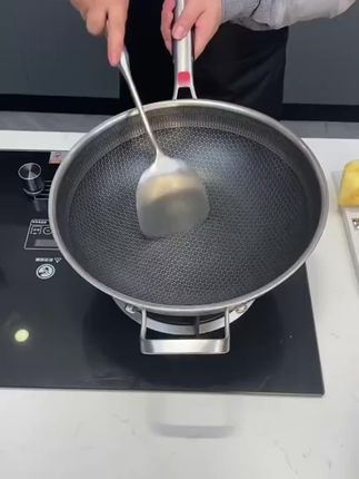 新买的不粘锅切忌不要直接用,教会你正确的开锅和养护方法 #开锅养锅 #开锅教程 #不粘锅