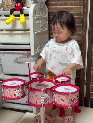 #小鼓手 #儿童架子鼓 大晚上还要敲她的🥁