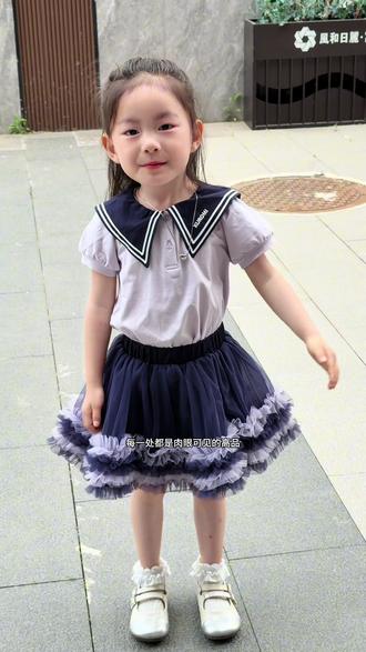 哇!#戴维贝拉 这个库洛米联名套装女儿上身也太好看了吧!一整套巨巨巨高品,摸上去满满的棉质感,夏天穿上透气不闷汗,家有女儿的千万别错过#套装裙子 #库洛米裙子 #高品质童装 #谁穿谁好看