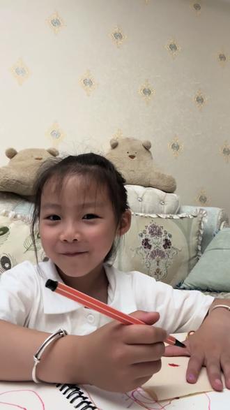 #真实生活分享计划 #萌娃认真起来超可爱 #拼音 今天来学习一下彼尔拼音口诀 读起来朗朗上口
