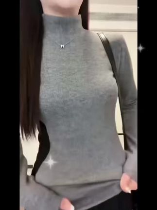 #打底衫 灰色半高领打底衫女秋冬内搭长袖2025年新款拼色收腰螺纹薄款上衣#半高领打底衫 #内搭外穿都好看 #长袖t恤 #上衣穿搭