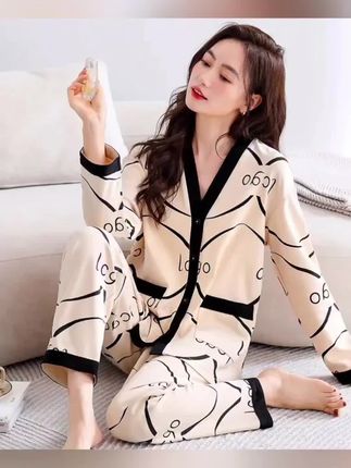 #睡衣 #家居服套装 #带胸垫睡衣 #在家也要美美哒 #居家服