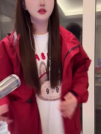 男女同款夹克秋季新款防风连帽户外宽松百搭夹克外套#贵阳二小姐🐮 #视频同款 #冲锋衣男女同款 #冲锋衣外套 #冲锋衣夹克