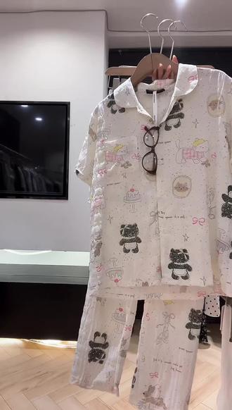 徐秋阳 咕噜猫三件套 唐装上衣百搭休闲舒适软糯套装#ins风卡通家居服 #kitty猫家居服 #kitty印花睡衣 #凯蒂猫家居服 #卡通凯蒂猫睡衣