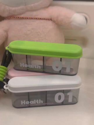 药盒一周七天早中晚一日三餐便携式迷你随身小药丸药品分装盒密封#上热搜 #小药盒 #分体式药盒 #大山好物#药盒@DOU+小助手 @巨量千川
