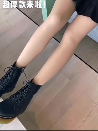 孕期百搭神器,还得是这条孕妇打底裤,上身真的太舒服了,弹力很大,完全不会勒到宝宝,而且不管怎么刮都不会破。它的脚尖也是做的这种无骨缝合的设计,爱美的姐妹们快冲 #孕妇打底裤袜 #光腿神器 #孕妇打底袜 #孕妇连裤袜 #孕妇穿搭