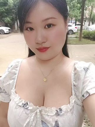 #清纯甜美#碎花裙