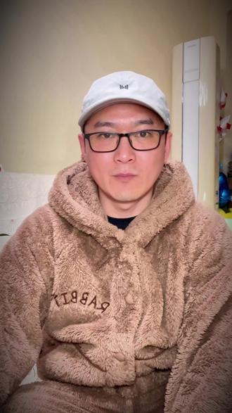 刷到没?圈儿内都传遍了,新人想出头得先递投名状! #网文 #娱乐圈