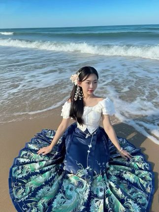 #海边拍照 #度假穿搭 #旅行碎片🧩 #马面裙 #马面裙一字肩