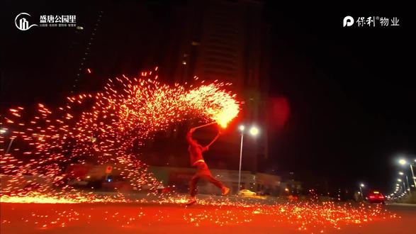 正月十三到正月十五晚上打铁花,大家来看啊