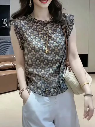 #夏季穿搭 #时尚百搭上衣#显瘦穿搭 #高级感穿搭 #小衫