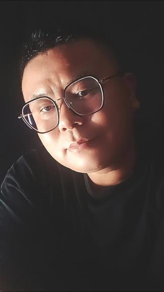 #搞笑视频 #征婚#奇葩相亲
小美女自己月入3000,彩礼要88万