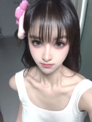 #日常分享 像不了一点,她不会带大花发夹
