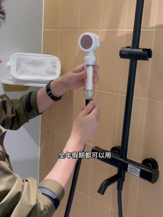 A股为什么会暴涨,背后的三大原因缺一不可,国家出手稳准狠股民终于盼来了春天#A股#财经科普#美国降息#祖国强大#股票