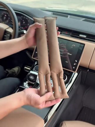 座椅缝隙经常掉落东西怎么办?快点试试这款座椅缝隙塞条,方便安装又不影响座椅调节#有车必备 #路虎 #揽胜缝隙塞条 #座椅缝隙塞条#汽车内饰