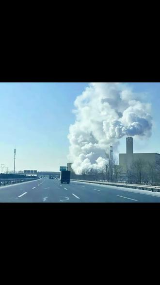 #京哈高速 #交通安全 #热点 #安全出行 #同城
希望有关部门尽快解决,消除隐患