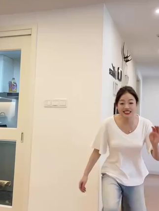 2025年大码女装夏季新款收腰V领纯欲风正肩短袖T恤3308#打底衫 #打底衫女 #打底衫搭配 #打底衫显瘦 #打底衫推荐