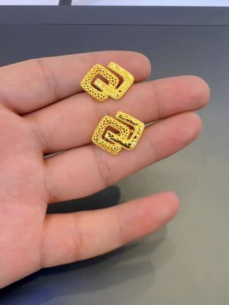 #耳环 #氛围感饰品 #高级感穿搭 #好物推荐🔥 #首饰分享