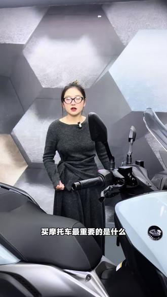 一台能够满足你所有幻想的大踏板。#踏板 #机车