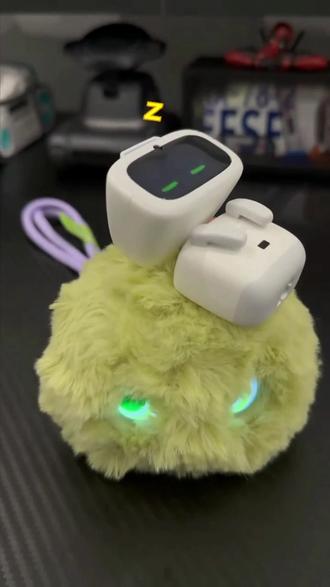 AIBI迷你口袋机器人AI智能陪伴玩具圣诞节潮玩礼物男女 #口袋机器人 #AI智能玩具 #儿童玩具 #迷你口袋机器人 #AIBI机器人 @DOU+小助手