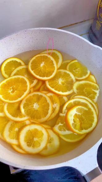 香橙蛋糕卷新手小白一次就成功!#在家做美食 #烘焙 #抖音美食推荐官 #爱烘培爱生活 黄桃味也很好吃哦#美食vlog