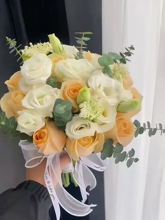 #鲜花 #花束 #手捧花束 #求婚花束#领证手捧花