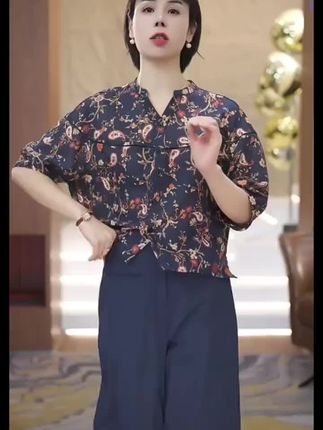 #穿搭配饰 #时尚秀场 #美女街拍穿搭 #服装走秀