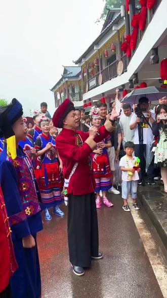 良辰已定,白首之约。祝世界举重冠军田涛圆满成婚,从此一屋两人,三餐四季,岁岁相依❤️#结婚现场喜气洋洋#结婚现场喜气洋洋