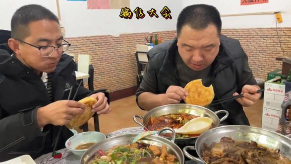 天冷了,吃个小锅仔酥肉,暖呼呼!#天冷了吃点热乎的 #上热门 #这一碗好过瘾 #简单吃点