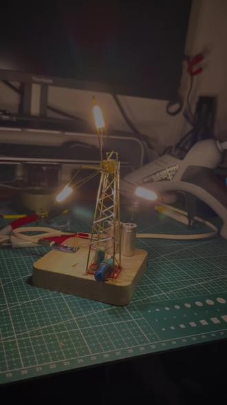 #硬核DIY #桌面好物 #手搓万物 #风车 一杯奶茶钱手搓一个风车小夜灯