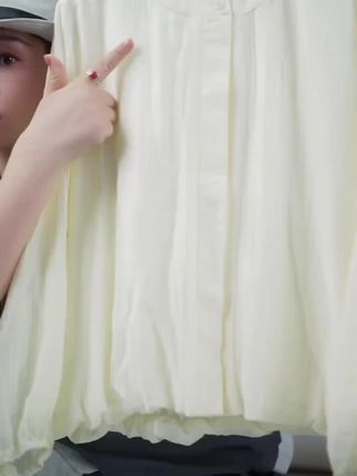 #早秋贵气感穿搭 #穿出高级感 #韩系简约风 #温柔穿搭 #设计感上衣