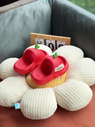 过来人告诉妈妈们,给孩子选拖鞋要选择这种高品质EVA材质无异味的#儿童拖鞋 #宝妈推荐