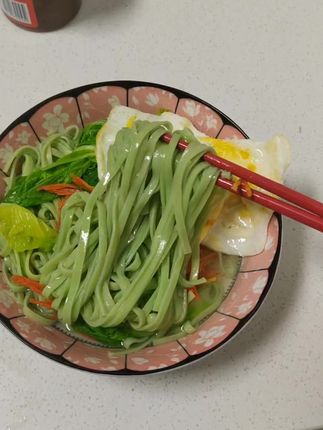 桑叶苦瓜芹菜手工杂粮挂面