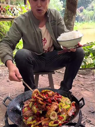 包峰的山村生活