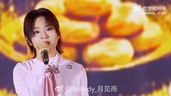 好会唱!!!好温暖的歌声👏👏👏👏👏👏👏🥰🥰🥰😊💖💖💖强基工程—与人民同行中国文联文艺志愿服务小分队走进河北雄安新区慰问演出节目
《新家》➕《用尽我的一切奔向你》
是粉红色的甜姐儿😊😊