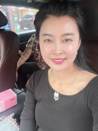 带大家尝尝我们福建正宗的平和三红柚子🥰🥰🥰#强烈推荐 #上热搜 #寻亲见面会没哭的女孩#阿妹寻亲成功 @鸿利海鲜干货商行 @Yup🐷
