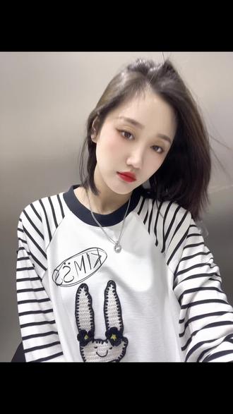 把钱都给我,我马上帮你搞定哈哈哈,最近抖音粉丝挺多的,都是大单,感谢各位富婆的信任,做实体就是你做好你自己,是你的客户一定跑不了#店内实拍视频 #工作日常vlog #努力卖衣服的小姐姐