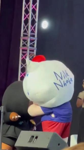 两个好宝宝一起玩#winnysatang #ohmnanon #samruay #陈奶昔